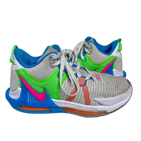 Nike Lebron Witness VII Basketball Shoes Size 7.5 Grey Fog Hyper Pink Athletic - Picture 1 of 14